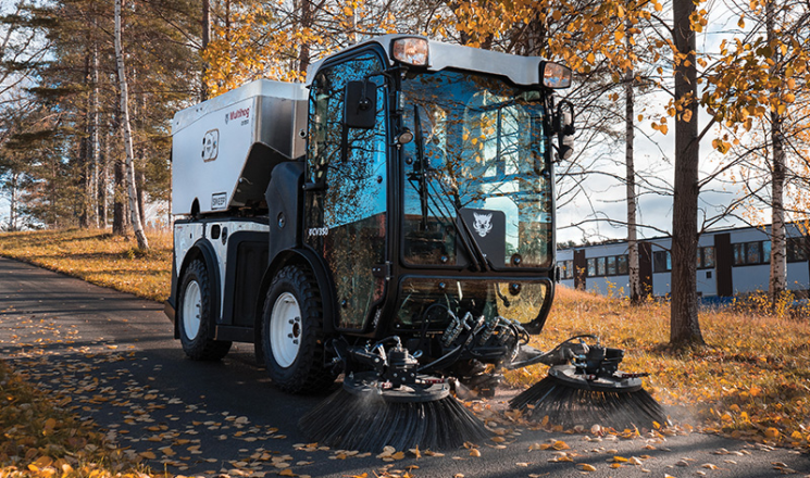 Multihog CV350 street sweeper