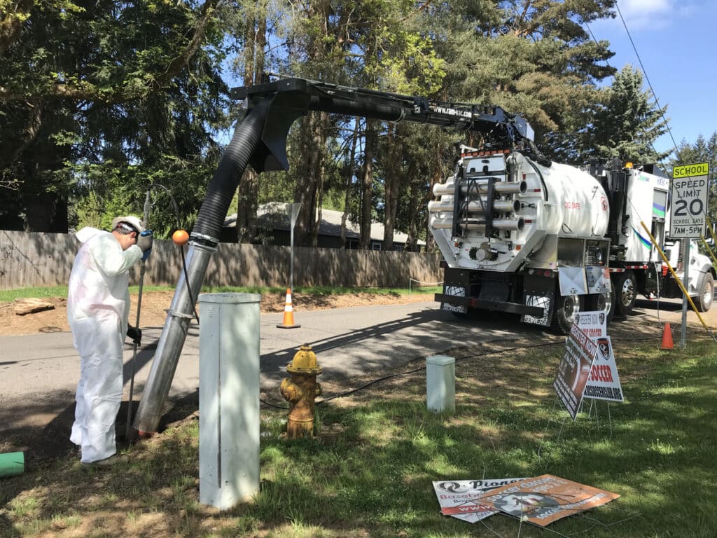 Hydrovac excavation for slot trenching