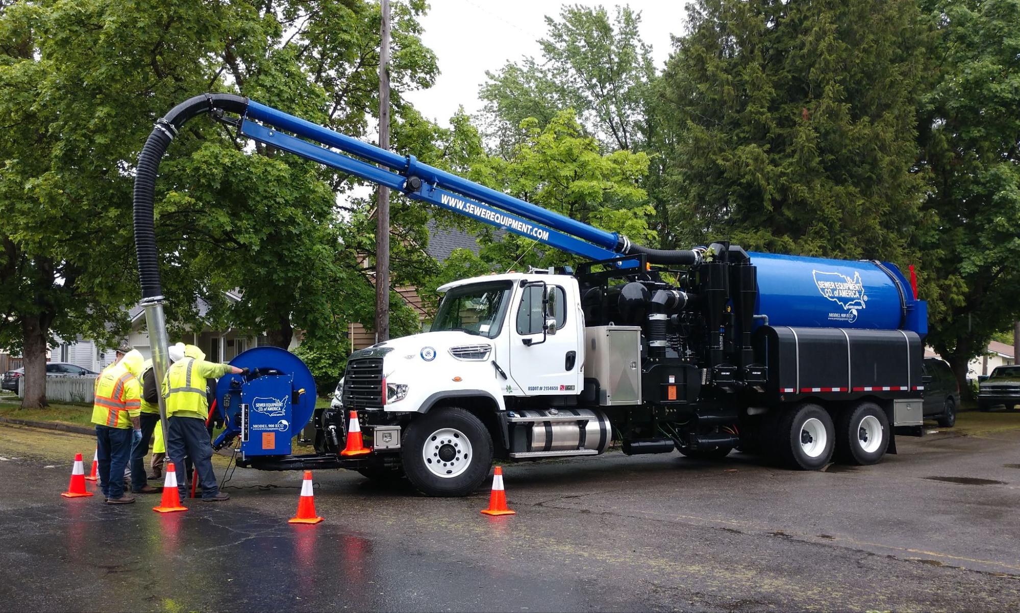 Efficient vacuum truck cleaning for urban streets and maintenance activities.